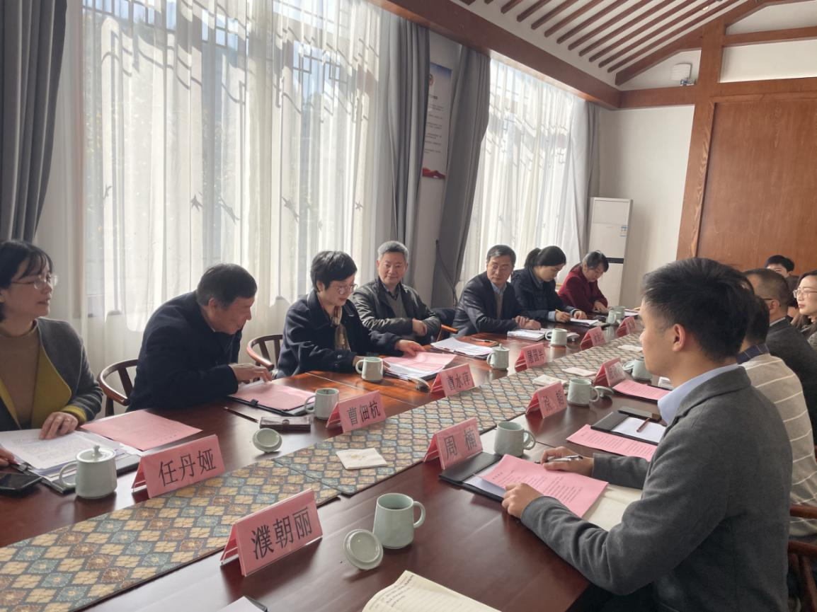 浙江省司法廳黨委委員、省行政復議局局長(cháng)曹水萍 蒞臨浙茶集團獅峰公司調研